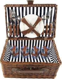 Delightful Picnic Basket for Four